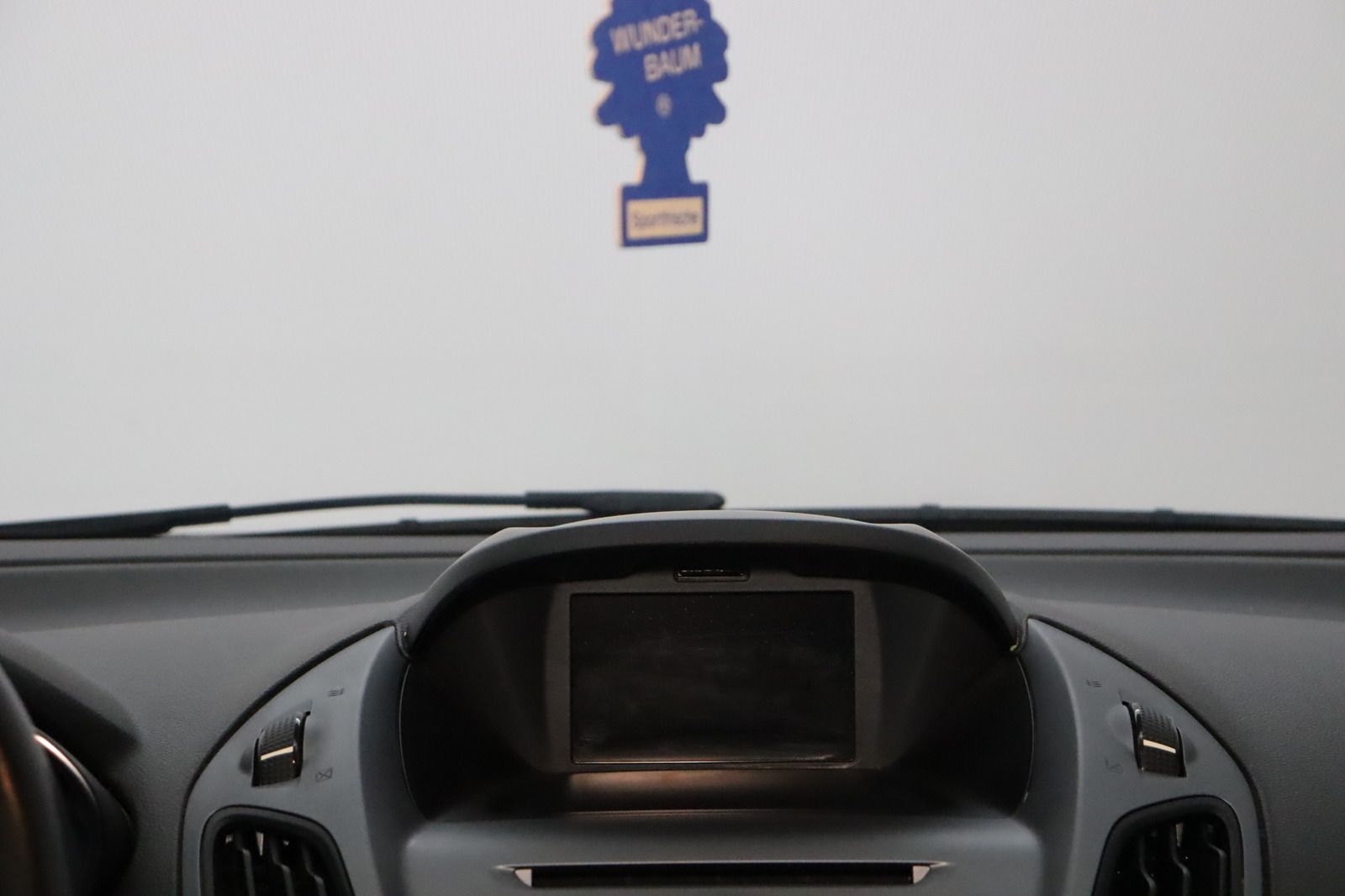Fahrzeugabbildung Ford B-Max SYNC Edition * Navi * SHZ * PDC