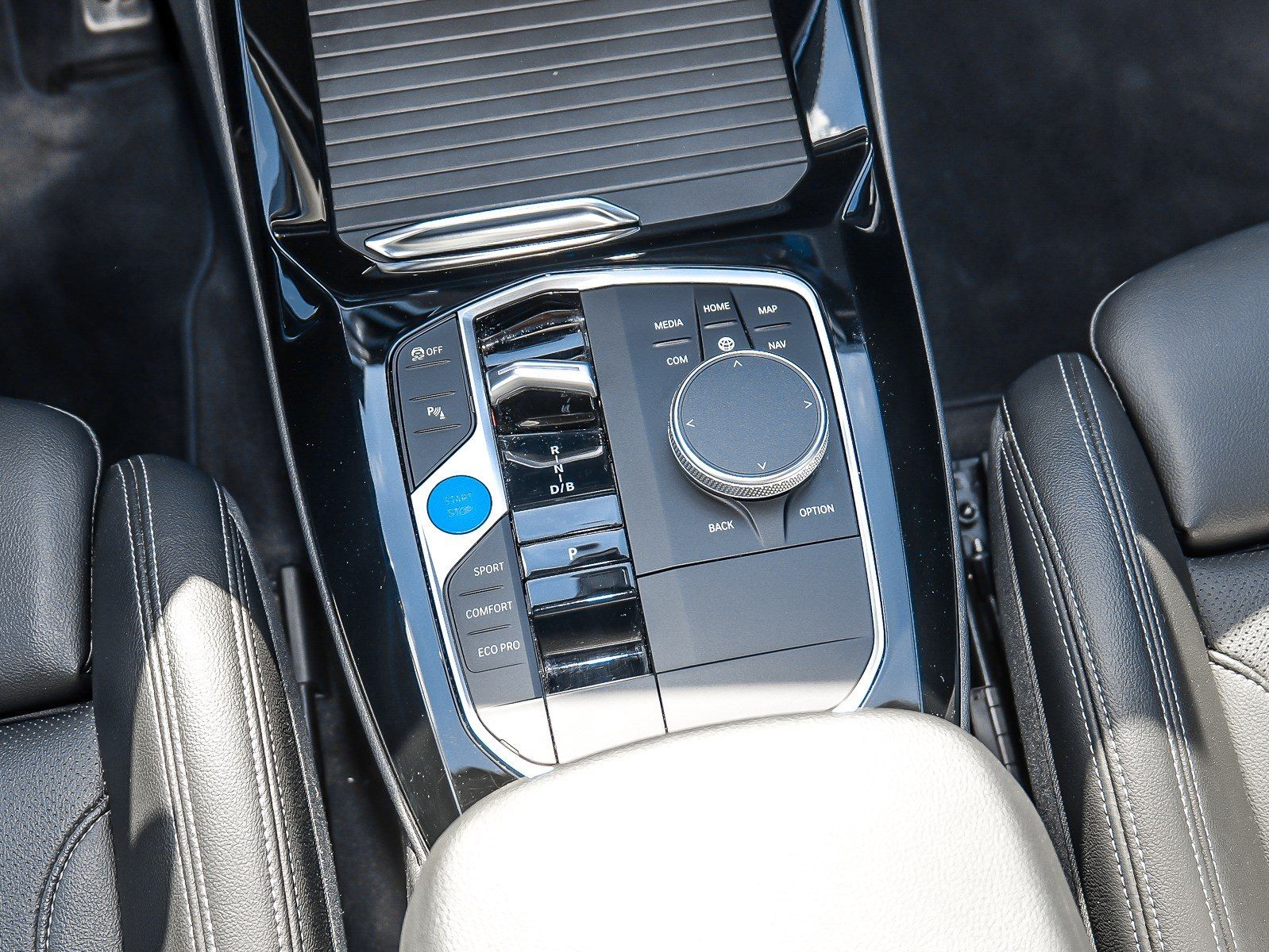 BMW iX3 M Sport PANO ACC RFK NAVI Standh. foto 21