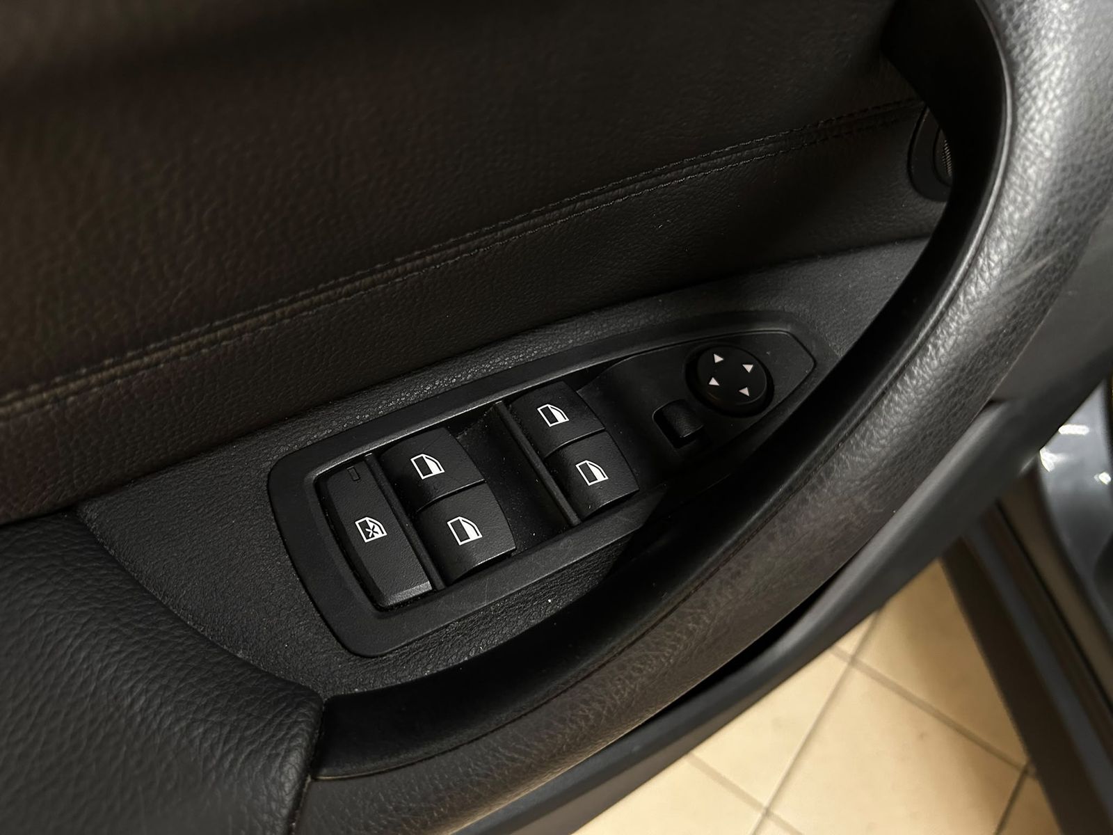 Fahrzeugabbildung BMW X1 25e xDr Advant LEDER+LED+NAVI+SHZ+ACC+PDC+MF+