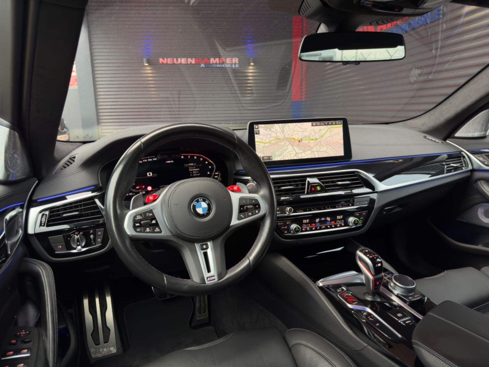 Fahrzeugabbildung BMW M5 Competition Laser B&W Track-Pack Sitzlüft HuD