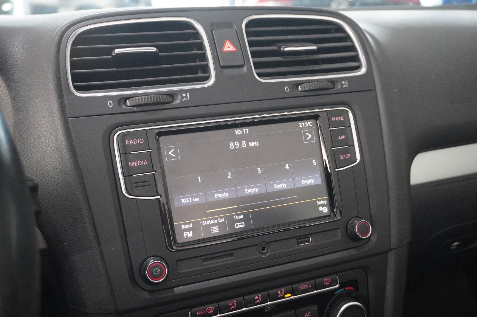 Fahrzeugabbildung Volkswagen Golf VI Cabriolet 1.2 TSI NAVI/SHZ/USB/PDC/TEMP.