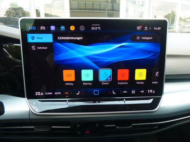 Fahrzeugabbildung Volkswagen Golf VIII 1.5 eTSI Goal >AUT/KAM/NAVI/LED<