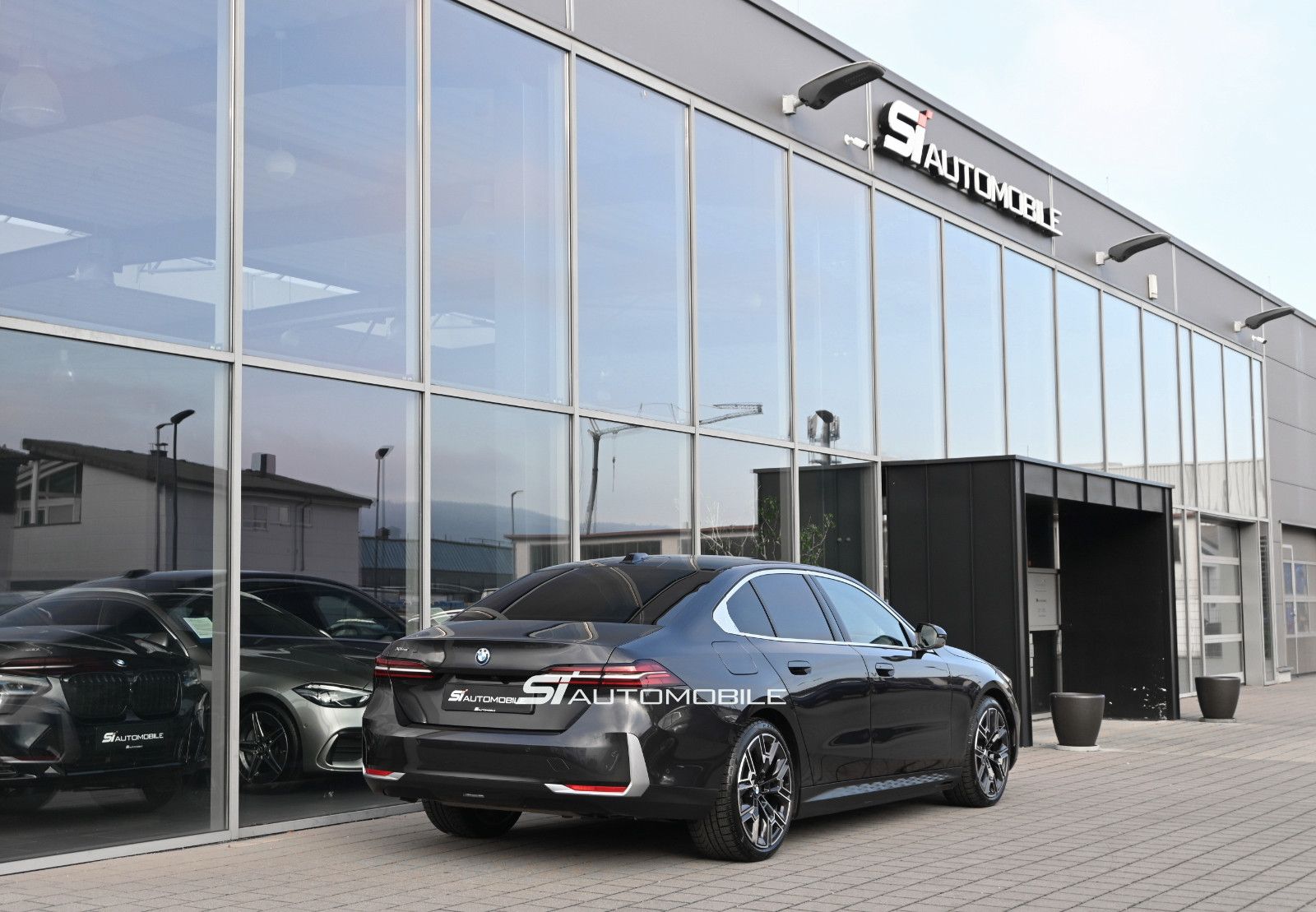 Fahrzeugabbildung BMW 550e xDr. °UVP 105.960€°AD.M-FAHRW.PROF°MERINO°