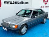 Mercedes-Benz 190 D/2.5 D/1.HAND/1ST LACK/CLIMA/RUSTFREE - Mercedes-Benz 190: C190