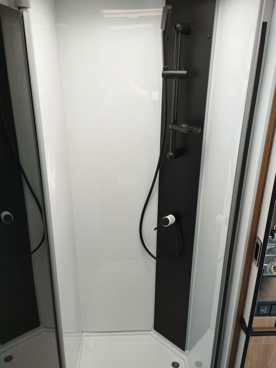 Fahrzeugabbildung Chausson Teilintegriert Titanium Line 640 Markise, Solar
