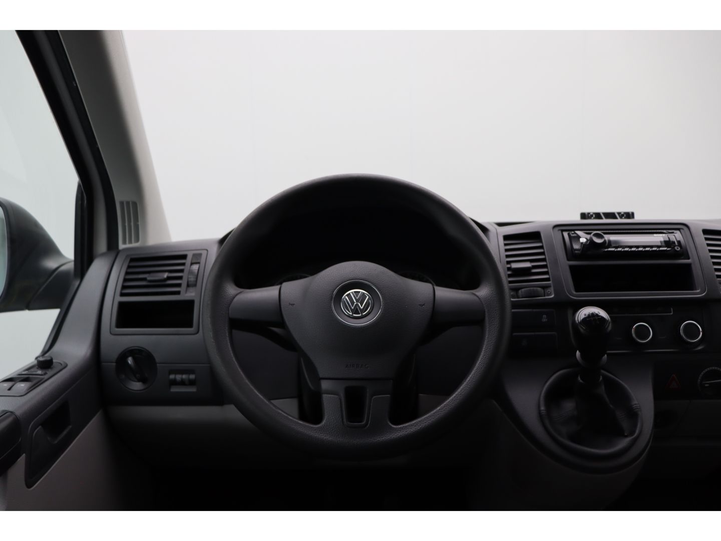 Fahrzeugabbildung Volkswagen T5 2.0 9-Sitzer