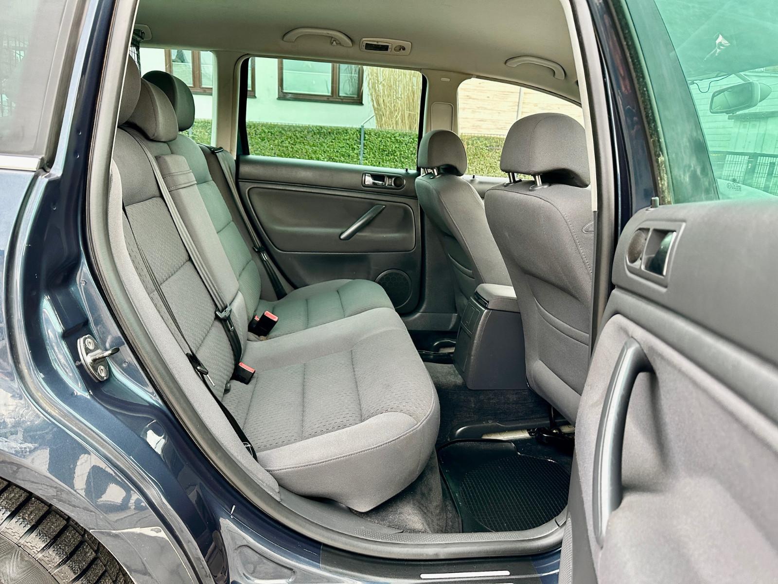 Volkswagen Passat 2004 — photo 11