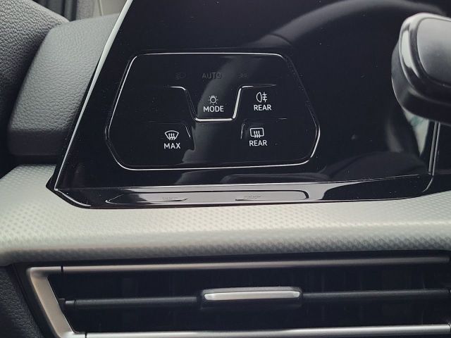 Golf VIII 2.0TDI Move Navi Kamera ACC LED