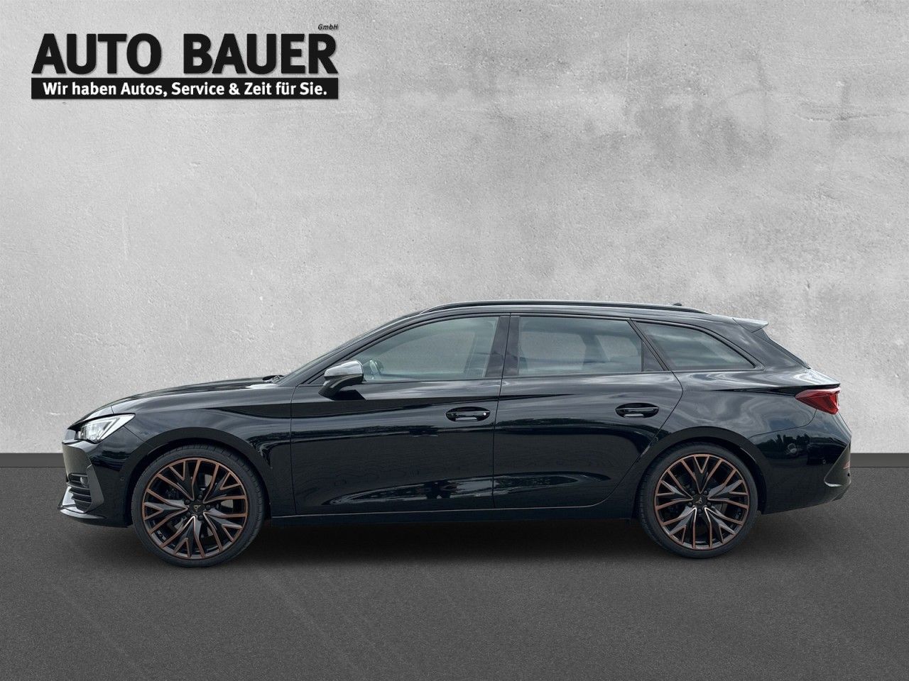 Fahrzeugabbildung CUPRA Leon Sportstourer 2.0TSI 245 PS DSG*AHK-Navi* - mit KI generiert/bearbeitet