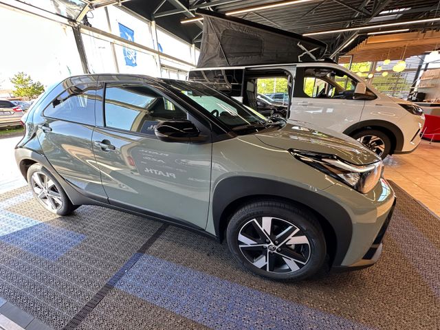 Toyota Aygo X Hybrid Teamplayer Technik Paket