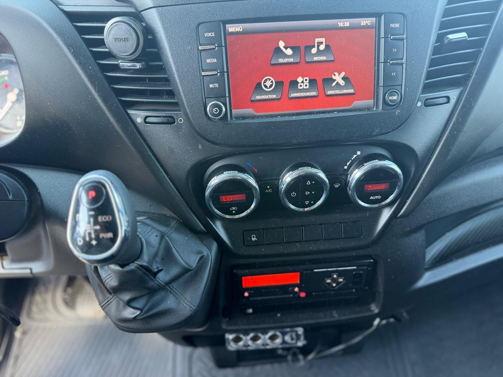 Iveco Abschleppwagen 3,5t-Navi-Aut-Klima