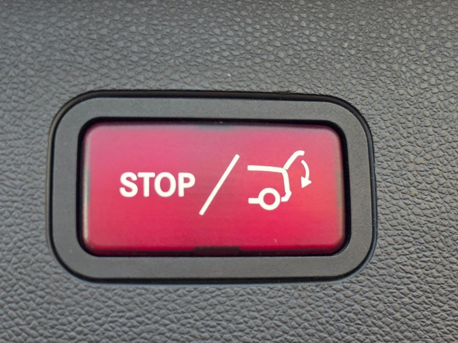 Mercedes-Benz E350 2011 — photo 22