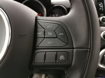 Fiat 500X 1,4 MAir Lounge mit Xenon Navi T-Leder SHZ