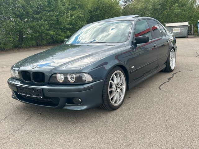 BMW 523i Automatik M // wenig km Leder -12/26 Tüv
