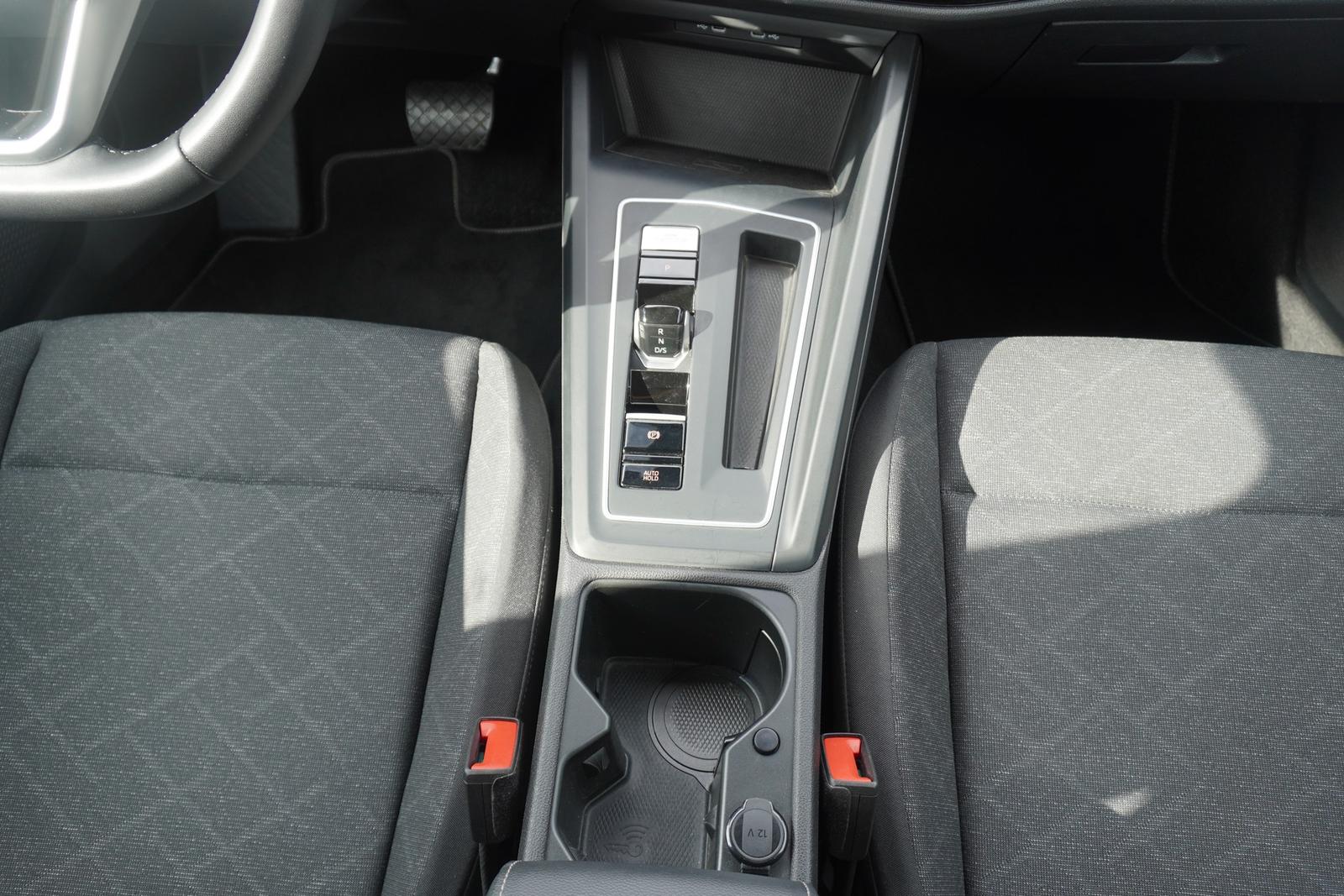Volkswagen Golf VIII Variant 1.5 eTSI DSG LED Navi ACC DAB, миниатюра 17
