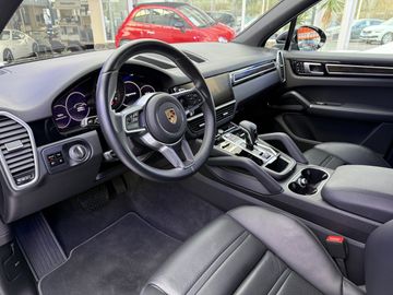 Porsche Cayenne - 11