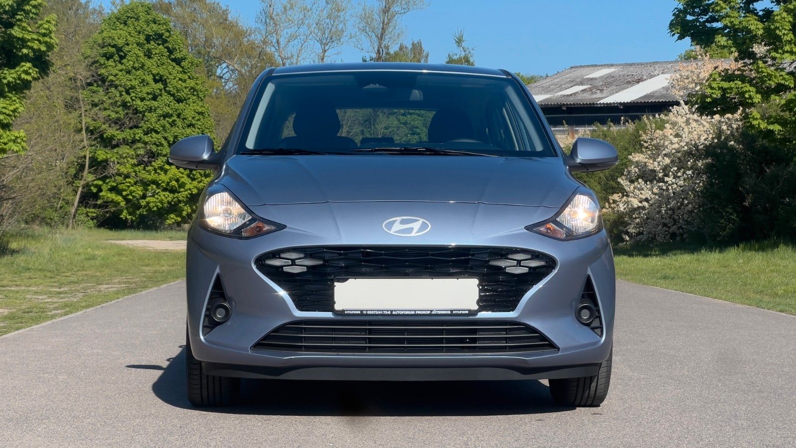 Fahrzeugabbildung Hyundai i10 1.0 Trend *Klima*Navi*CarPlay*PDC*RFKamera*