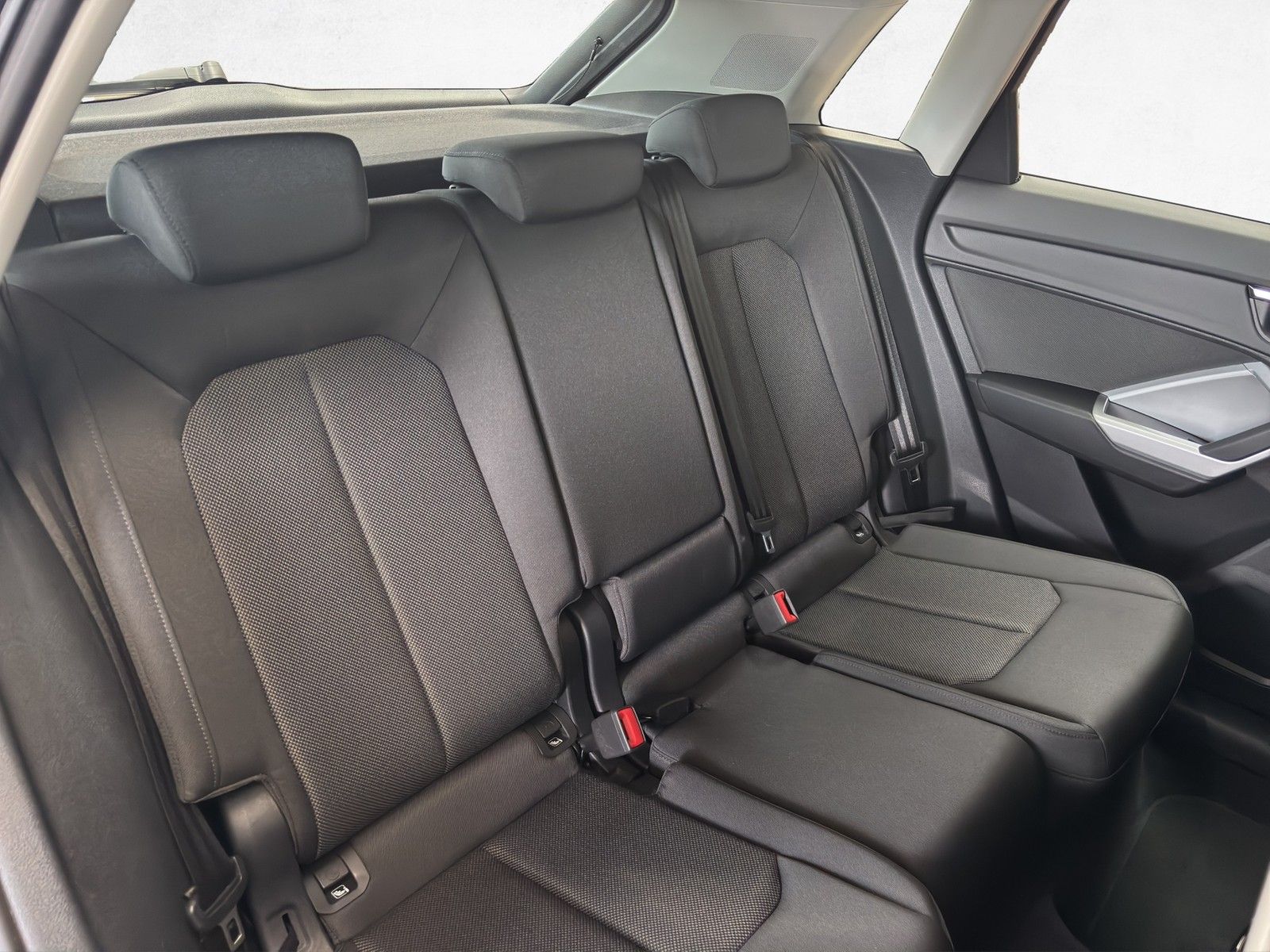 Audi Q3 35 TFSI S tronic /Navi/PDC/Sitzhz foto 9