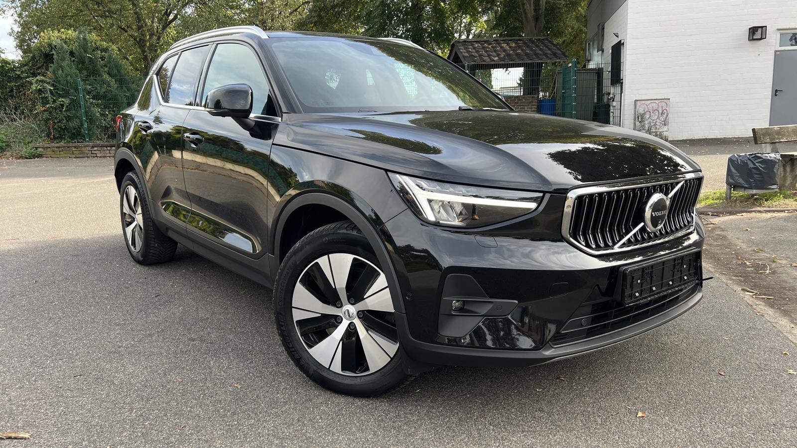 Volvo XC40 Plus Bright Recharge Plug-In/ AHK/ 360°kam