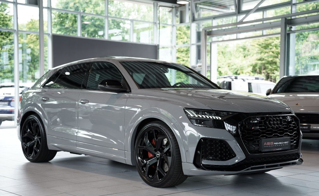 Audi Rsq8