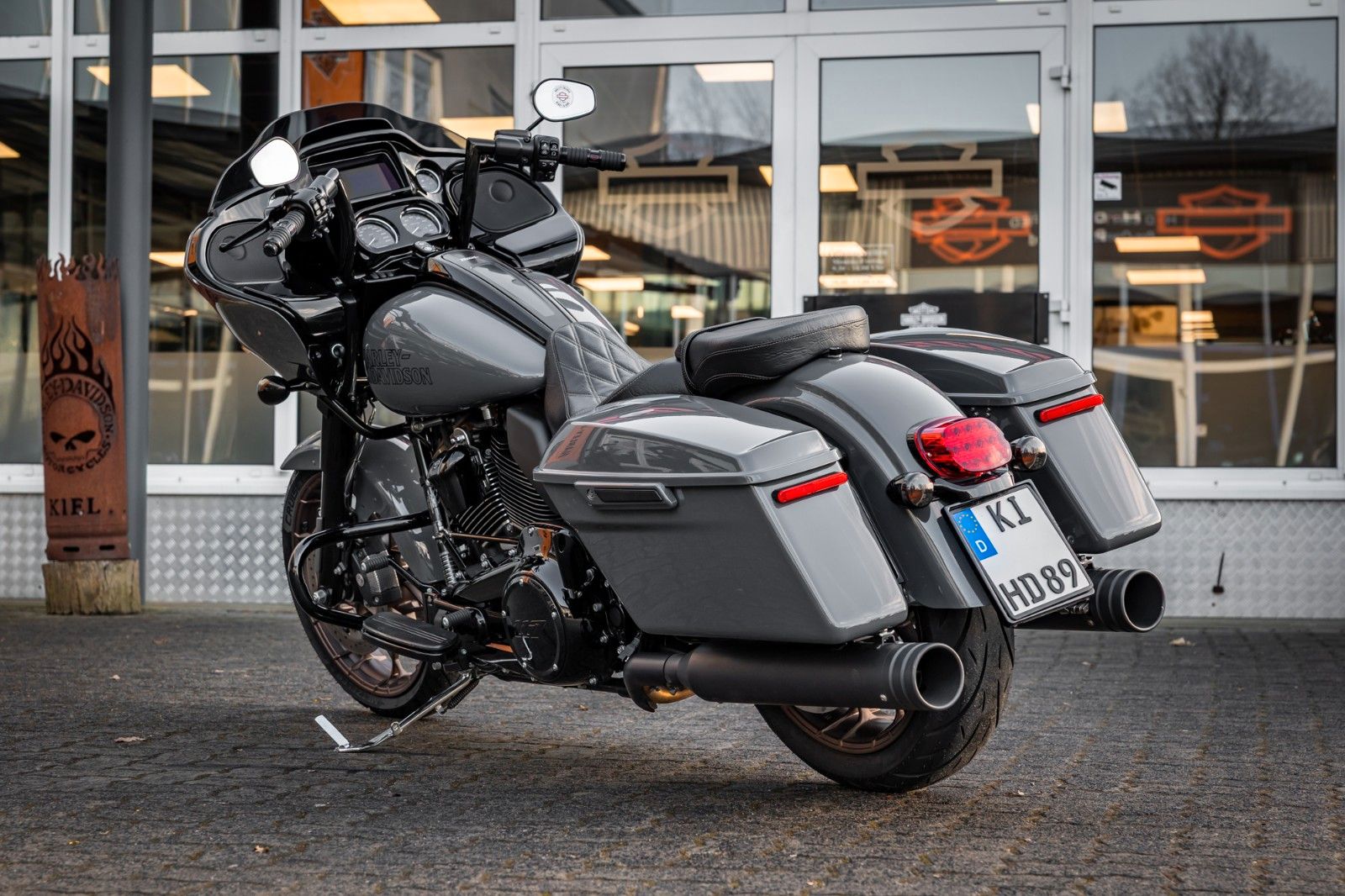 Fahrzeugabbildung Harley-Davidson FLTRXST Road Glide ST - Kesstech -