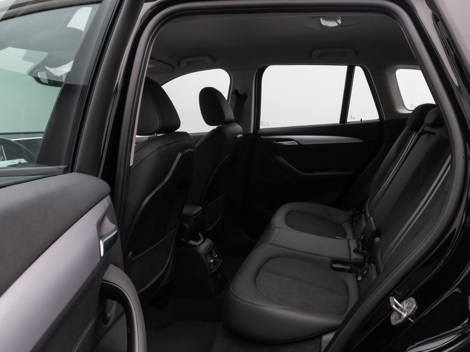 Fahrzeugabbildung BMW X1 xD25e Kamera DAB Komfort Sportsitz Parkassist