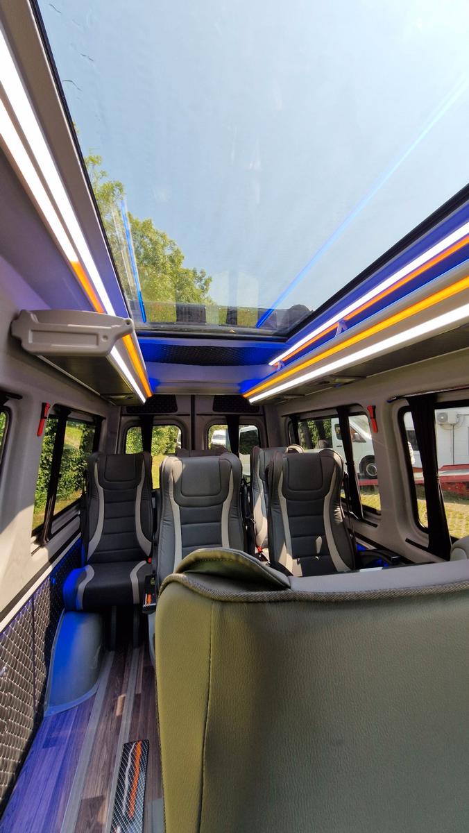 Mercedes-Benz 319  Sprinter VIP Shuttle 9 Sitzer  Panoramadach