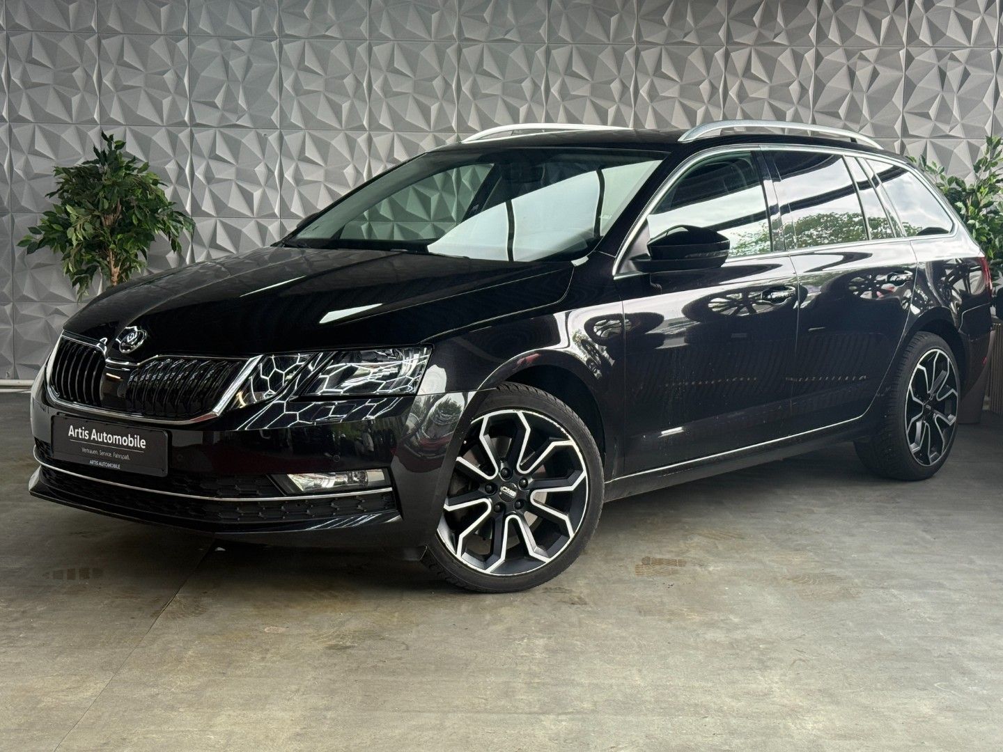 Skoda Octavia Combi Style CARPLAY-NAVI*SITZHEIZUNG* imagem 2