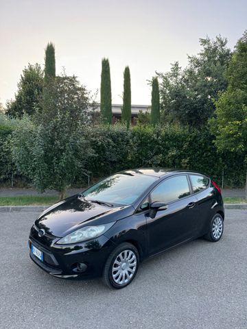 Ford Fiesta 1.4 TDCi 68CV 3 porte si neopatentat