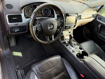 Volkswagen Touareg - 6
