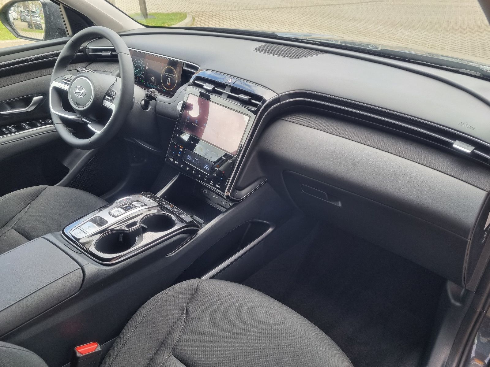 Fahrzeugabbildung Hyundai Tucson TREND Plug-In Hybrid 4WD LED ASSI SOFORT