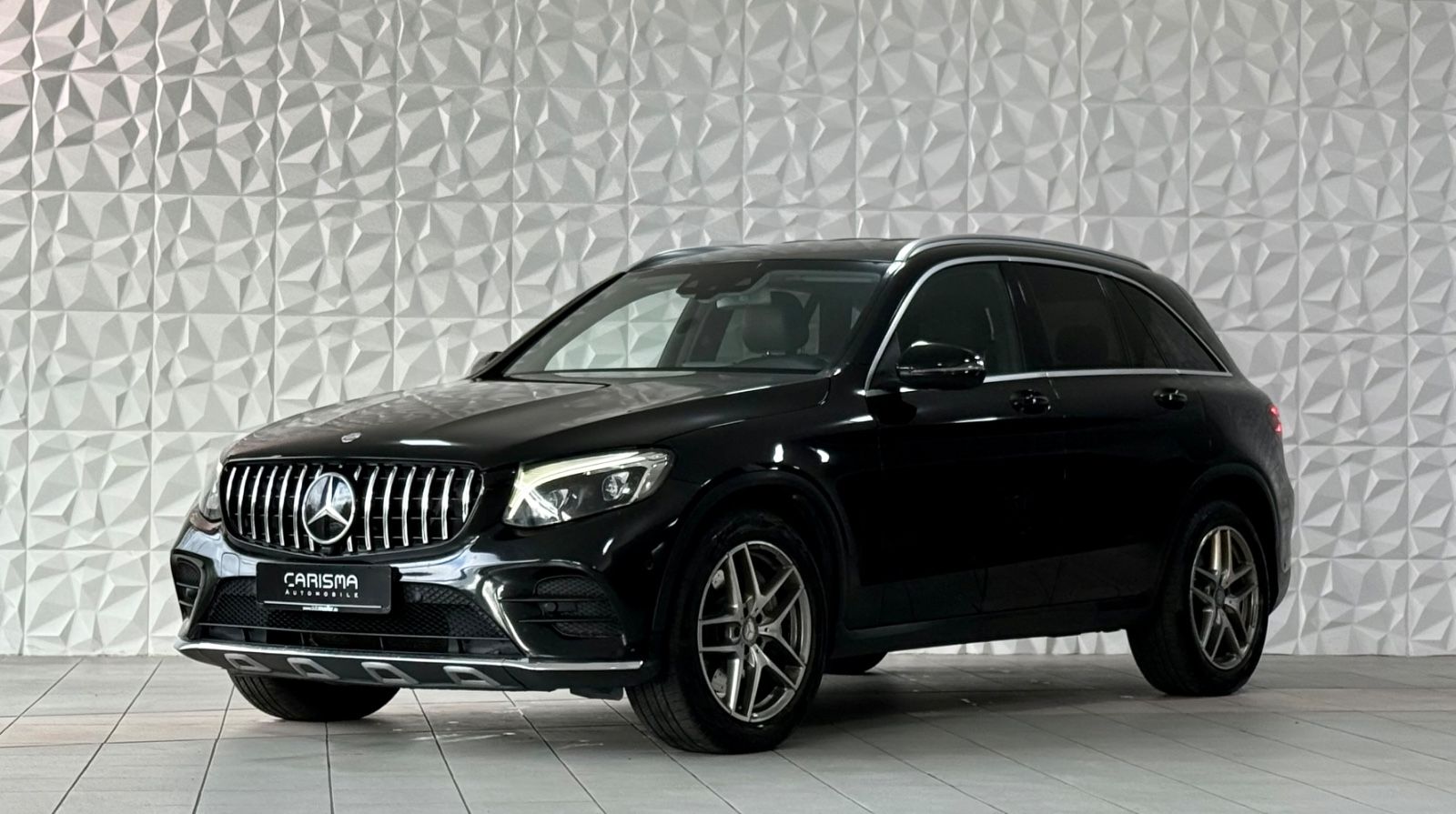 MERCEDES-BENZ GLC220 4Matic*AHK*LED*AMG-LINE*NAVI*SPUR*TOT*ACC