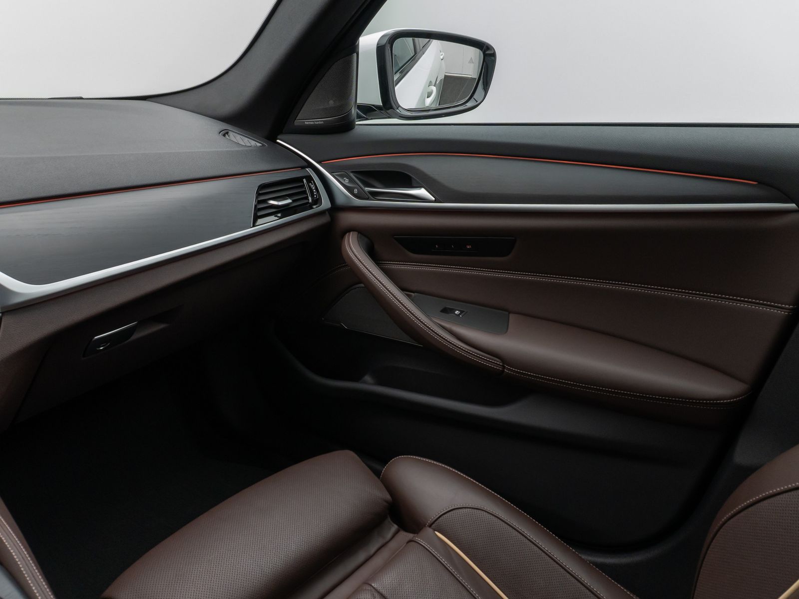 Fahrzeugabbildung BMW 540d xD M Sport Kamera Laser HUD DAB H/K Komfort