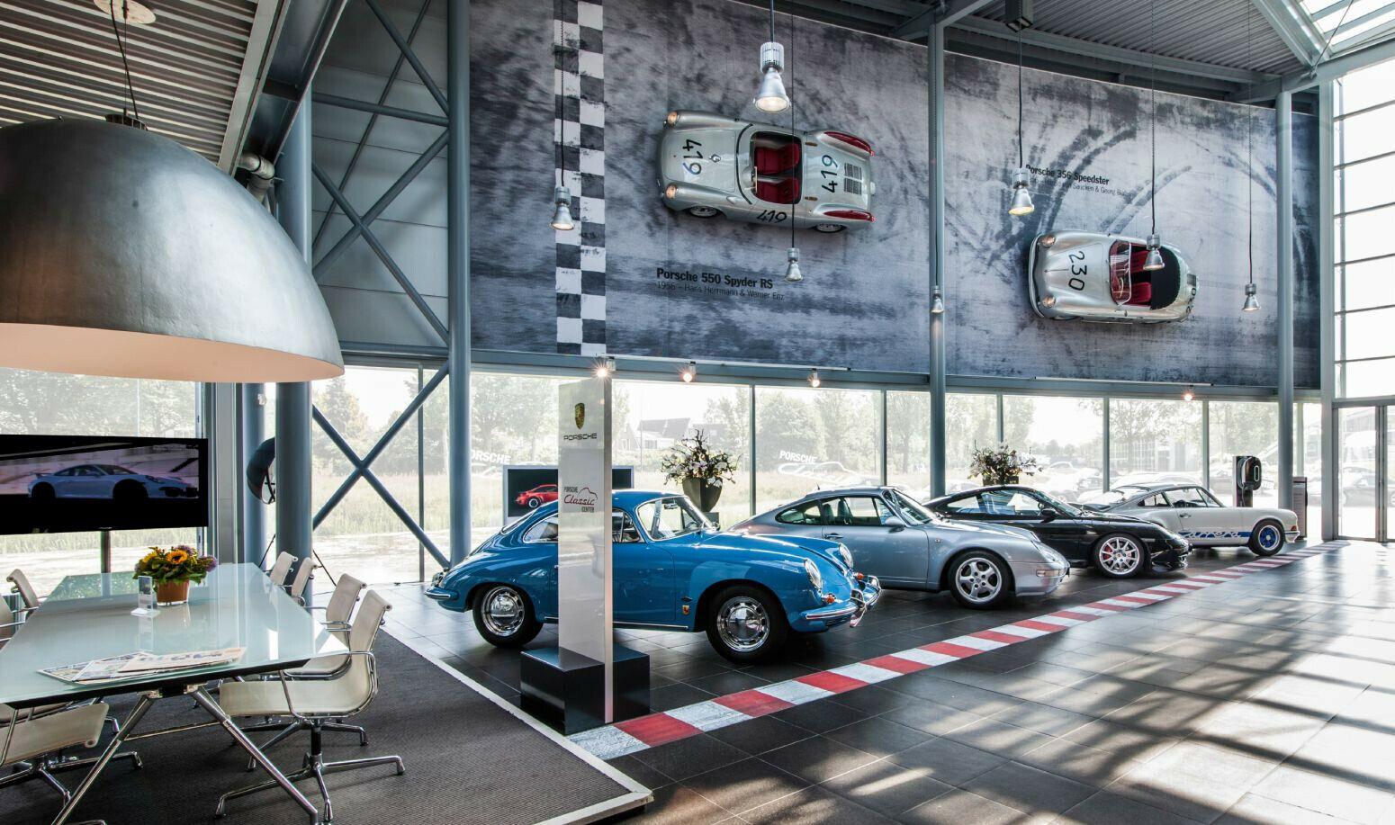 showroom-image-bottom