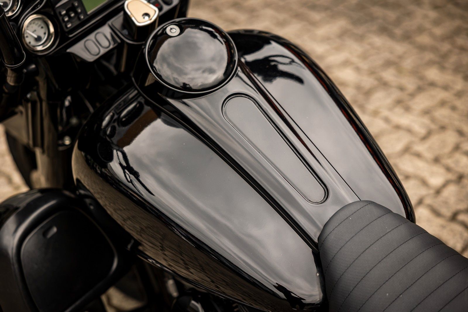 Fahrzeugabbildung Harley-Davidson FLHX Street Glide 103 cui - Kesstech -