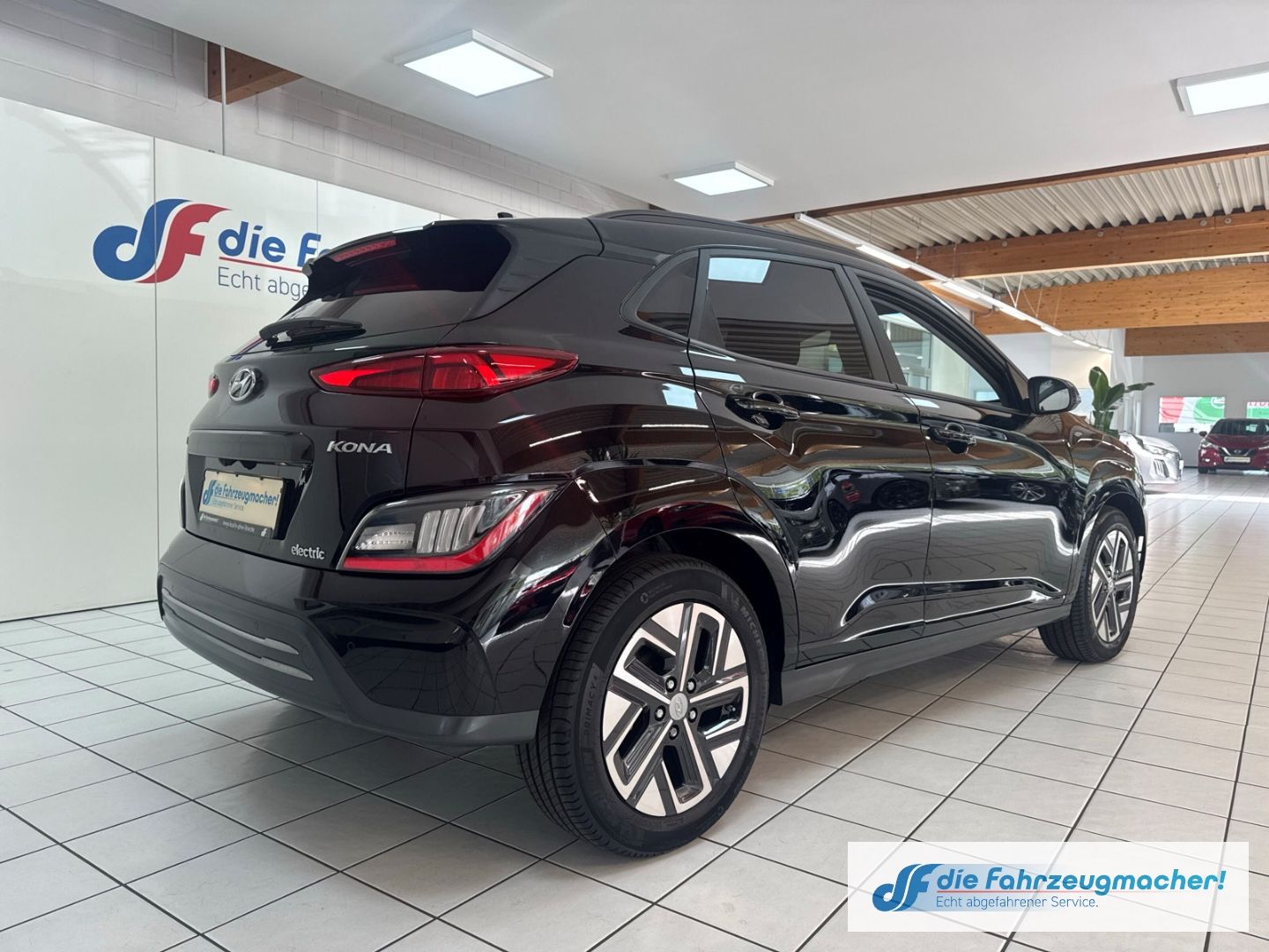 Fahrzeugabbildung Hyundai KONA Trend Elektro 2WD Navi Soundsystem LED ACC