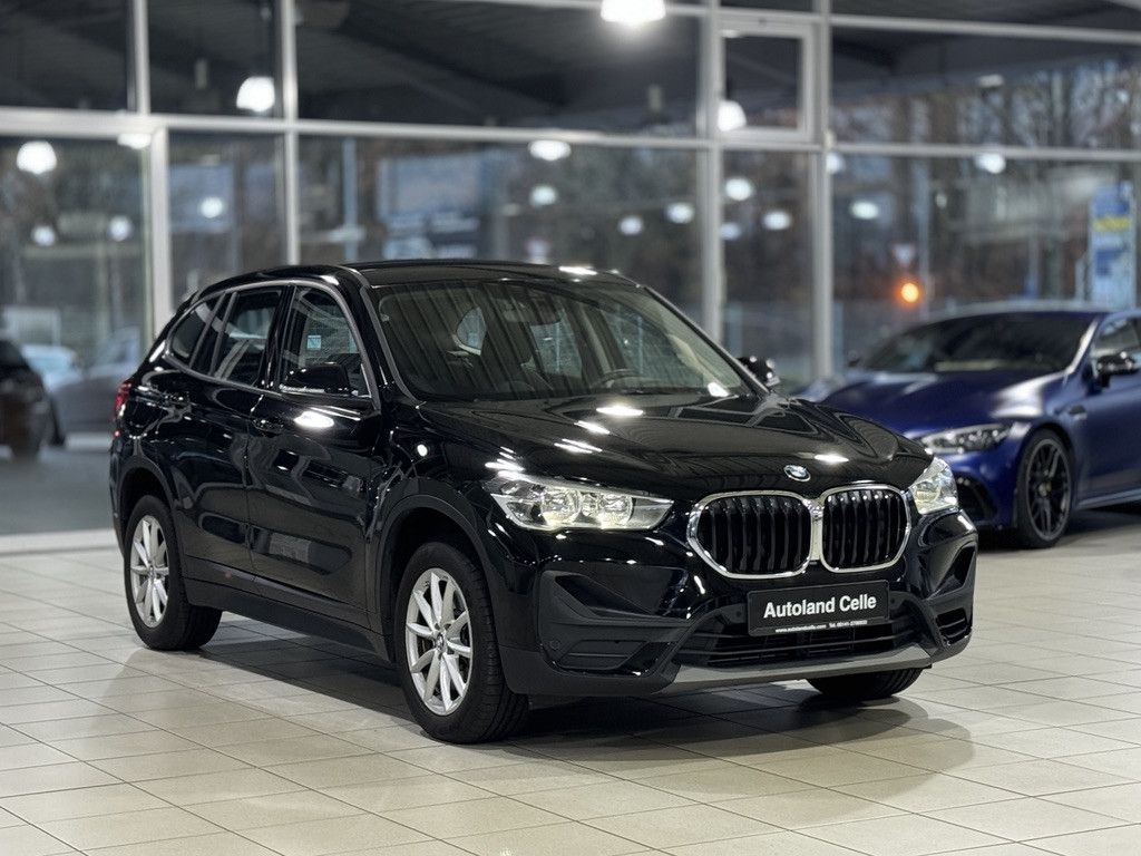 Fahrzeugabbildung BMW X1 sD20i DAB Parkassistent Geschwindigkeitsreg.