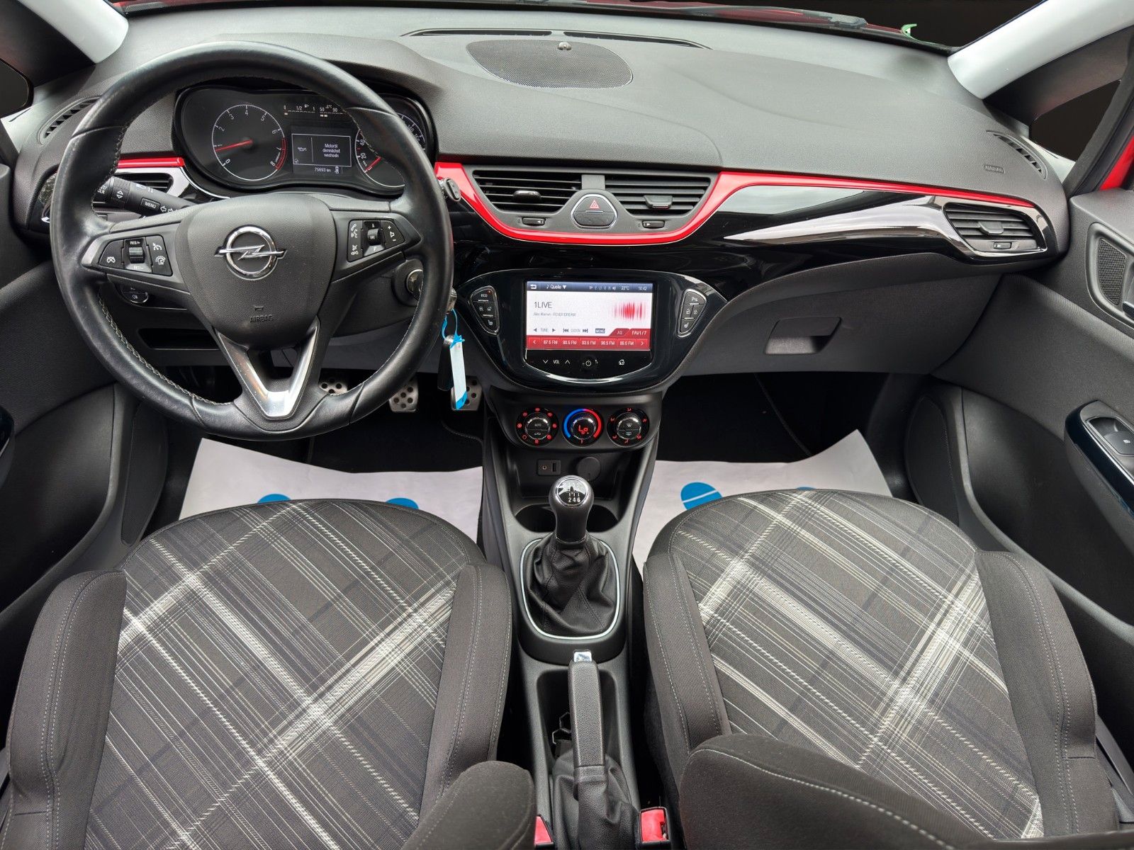 Fahrzeugabbildung Opel Corsa E Color Edition Klimaaut/Sitz+Lenkrad Heiz