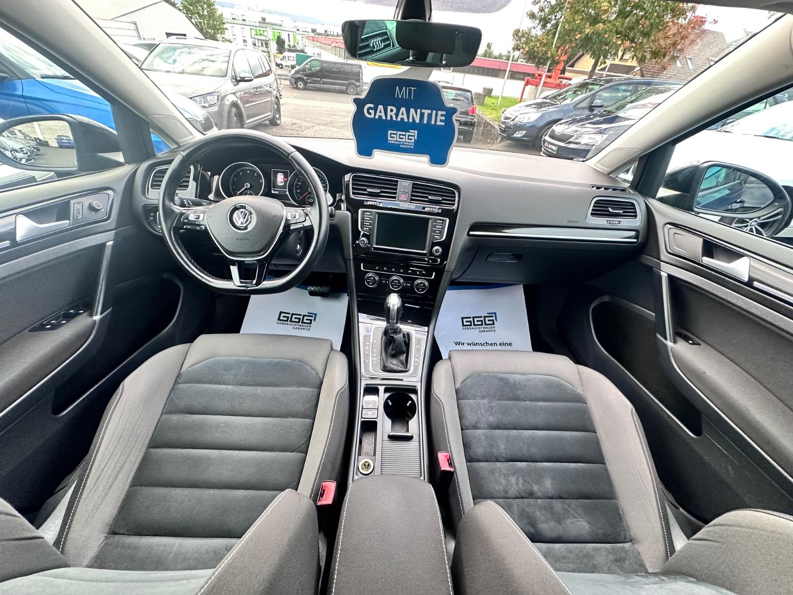 Volkswagen Golf VII Lim. Highline DSG SitzHeiz. LED Alcanta