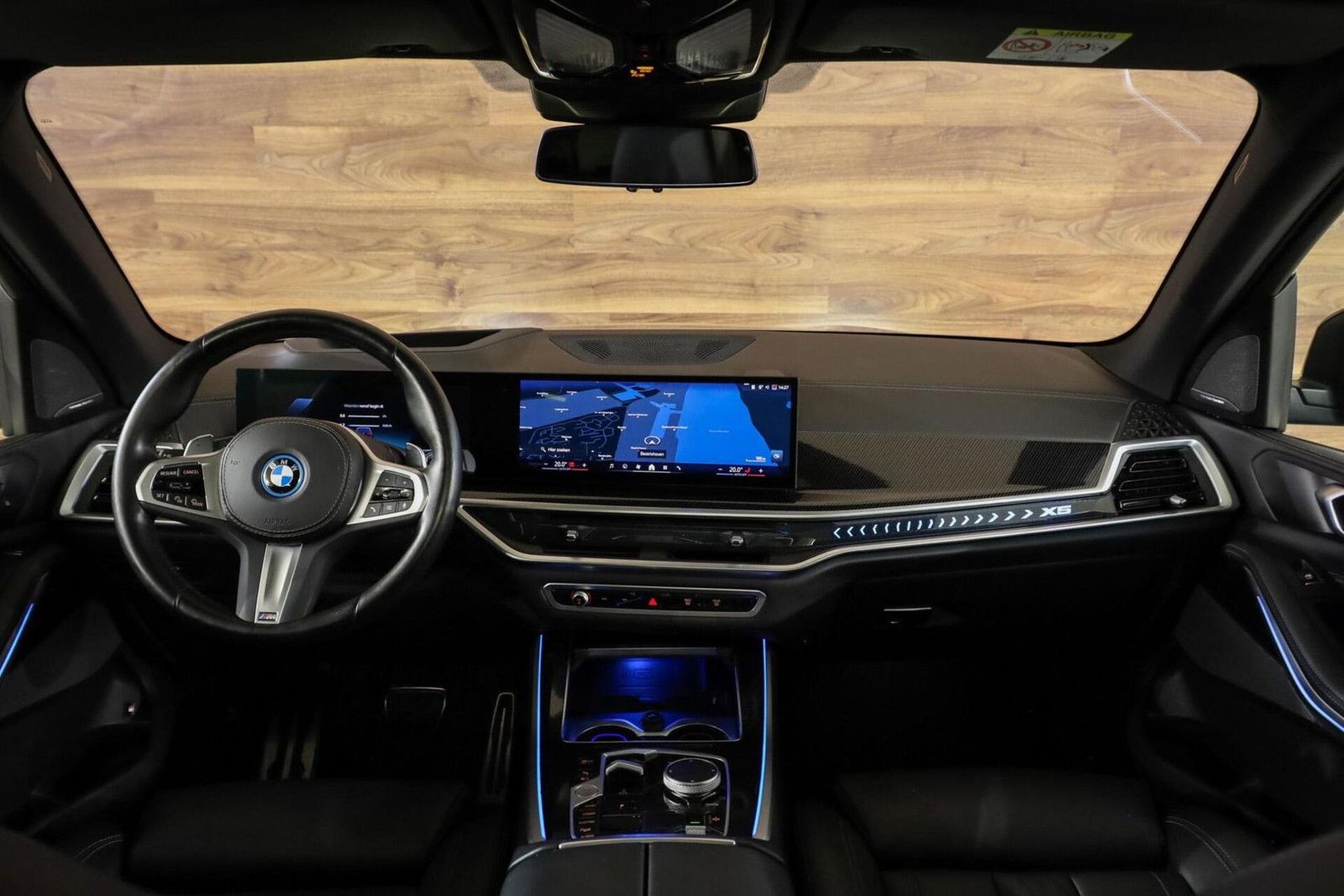 BMW X5 xDrive50e M-Sport|Individual|Skylounge|HUD|36 imagem 3