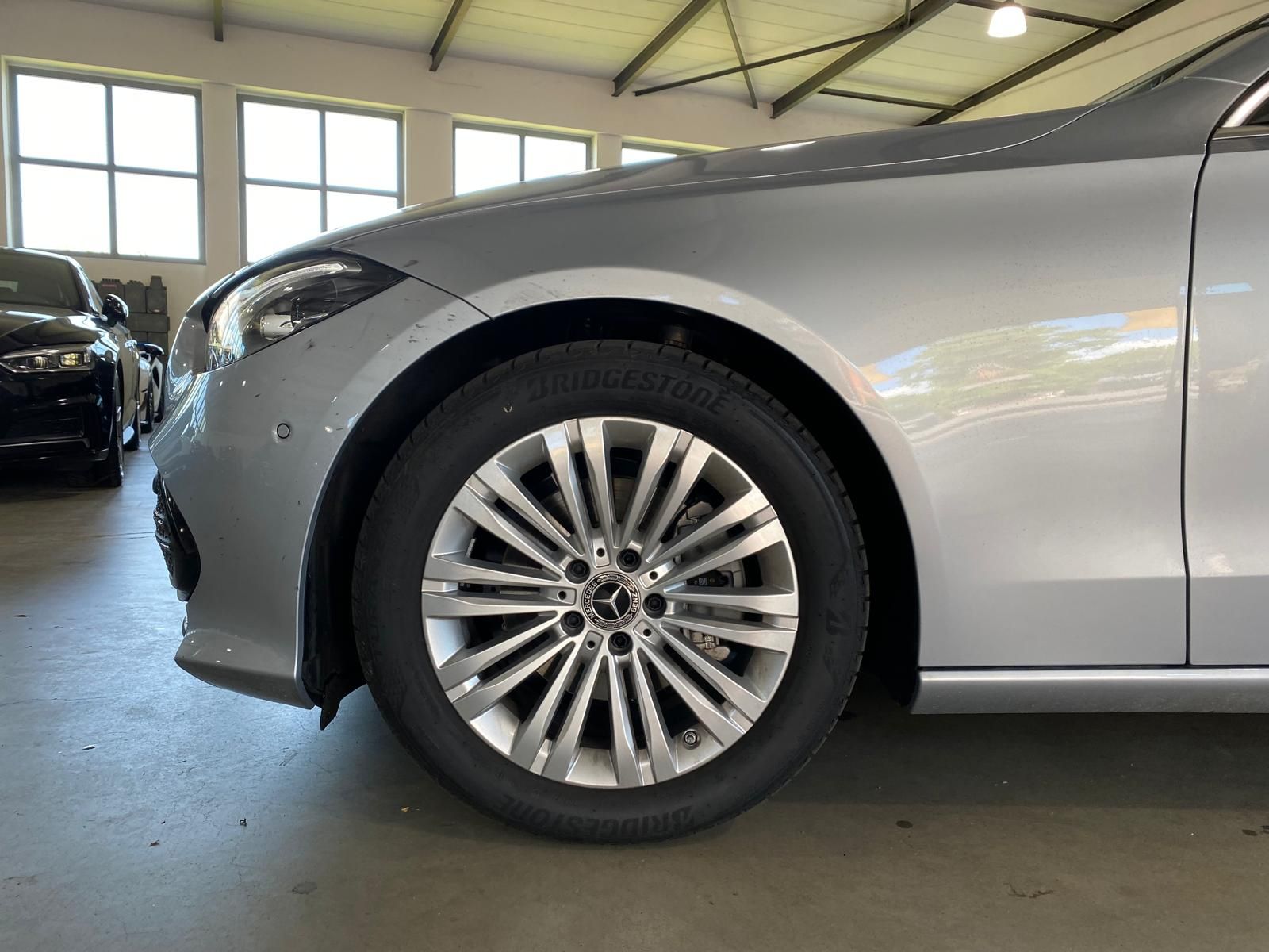 Fahrzeugabbildung Mercedes-Benz C 180 T Avantgarde/AHK/RFK/TOTW/