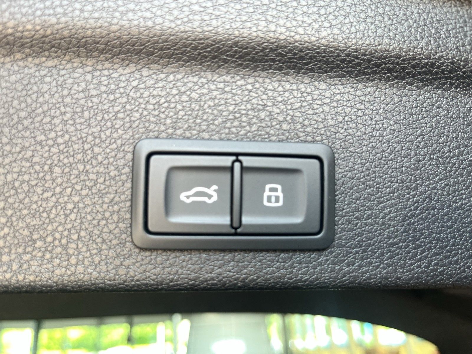 Audi Q3 Sportback 40 TFSI  S line AHK Kamera Navi foto 8