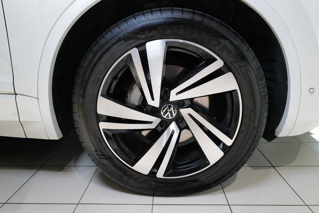 Volkswagen Touareg 3.0TDI R-Line BlackStyle Nachtsicht Dyna