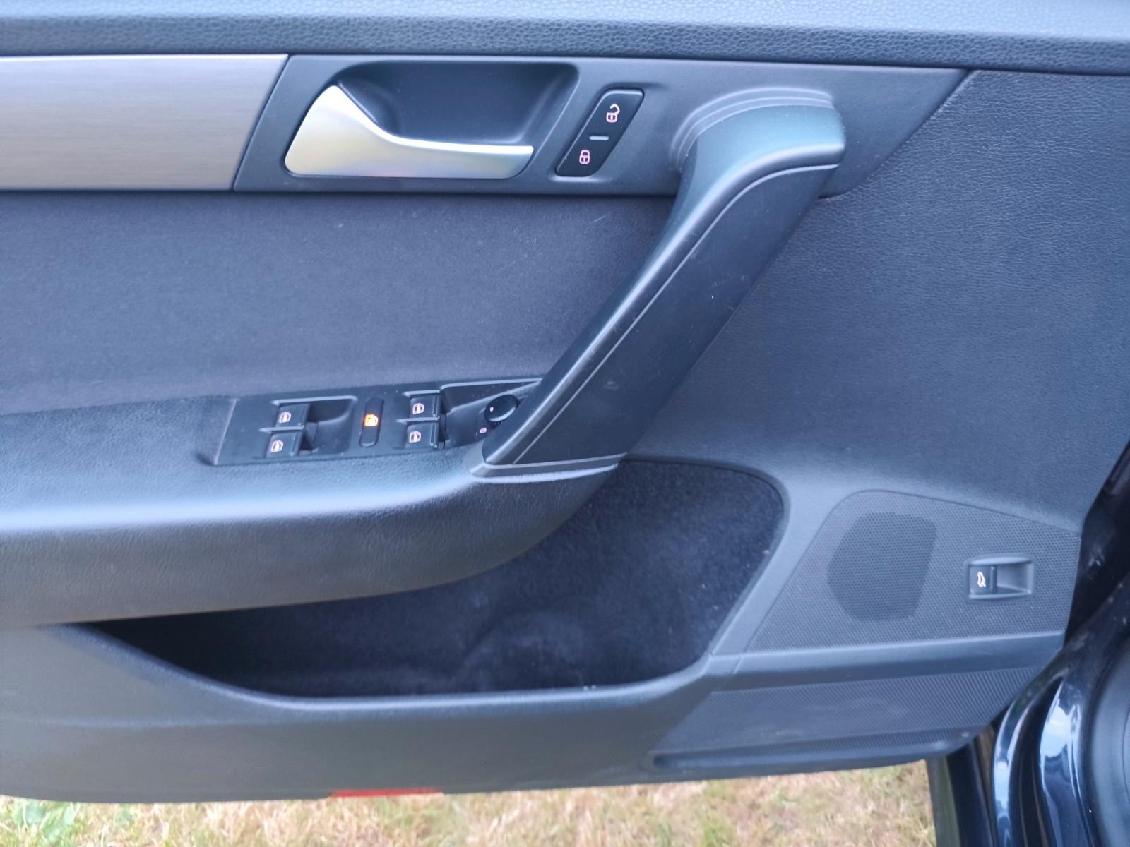 Volkswagen Passat 2014 — photo 26