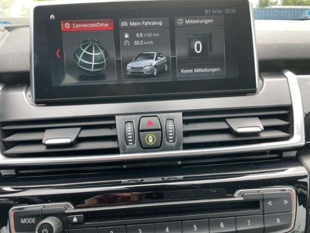 Fahrzeugabbildung BMW 218 Active Tourer i Luxury Line Autom. Navi, Ein