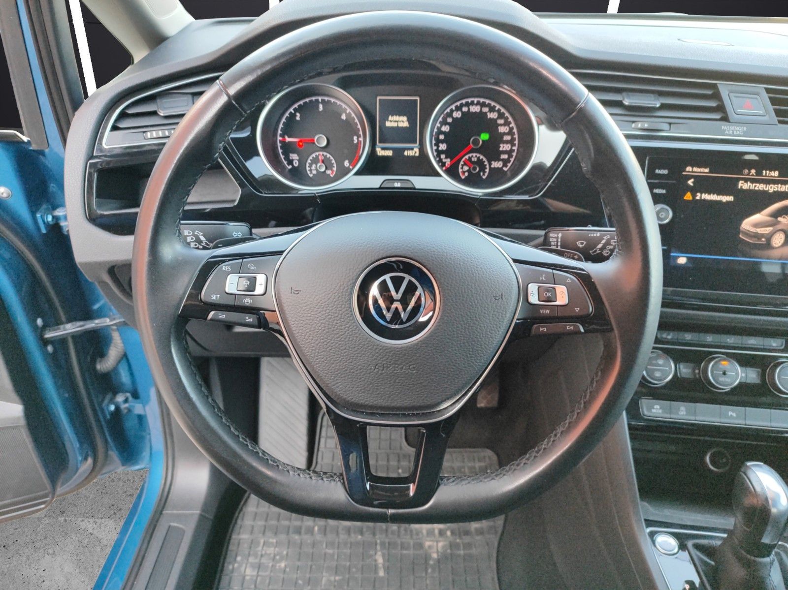 Fahrzeugabbildung Volkswagen Touran Highline R-Line*Massage*Kamera*CarPlay*