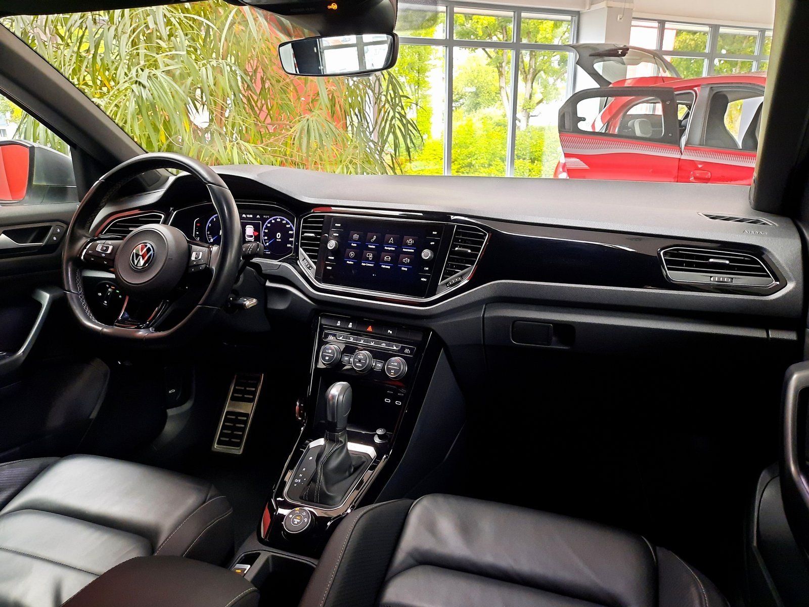 Fahrzeugabbildung Volkswagen T-Roc R 4Motion DSG *AHK*Cam*Navi*App-Con*Assist