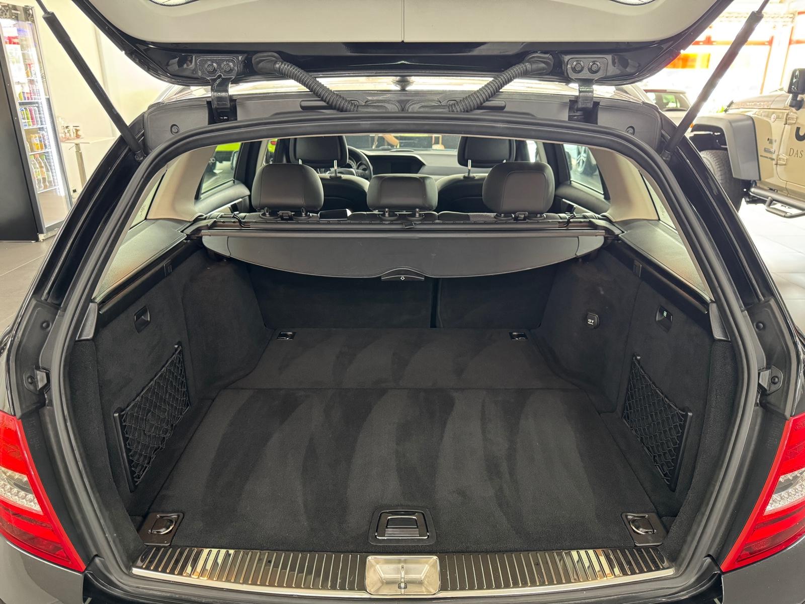 Mercedes-Benz C 180 T-Modell U-FREI/TOP!/Letzte Gelegenheit!