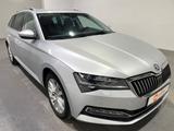 Skoda Superb Combi 2.0 TDI DSG Style EU6d Leder LED - silberne Skoda Superb