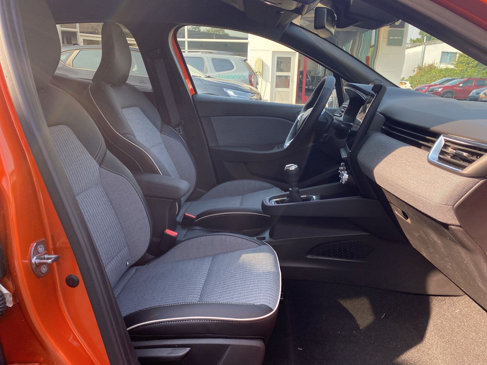 Renault Clio - Bild 11